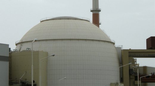 روسيا تتحدى امريكا وتواصل بناء محطة الطاقة النووية الإيرانية في بوشهر